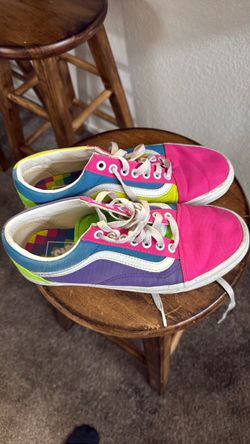 Vans 7 men 8.5 women
