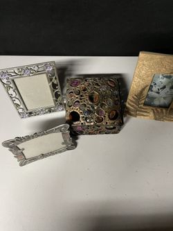 Decor/ Frames