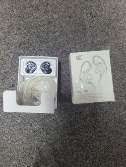 KZ ZS10 Pro in ear monitors