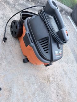 Ridgid vacumm with detailing hose