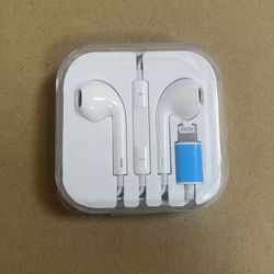 3.5mm Wired earbuds with storage case, for iPhone and Android phone, 2 variations