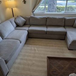 Sectional Couch 