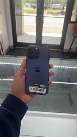 iPhone 15 Pro Max 256GB (Unlocked)