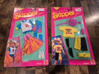 2 Barbie Skipper Outfits