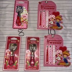 Strawberry Shortcake Tweezers And Lash Curlers