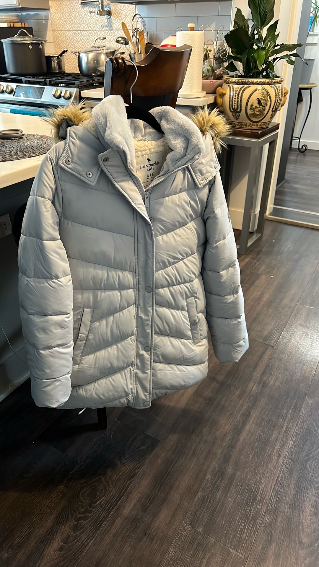 Abercrombie  Kids Size  1516