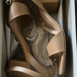 Women’s Heels -size 7