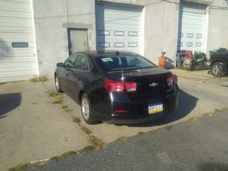 2013 Chevy Malibu (must go)