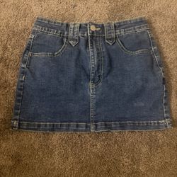 medium dark washed skirt