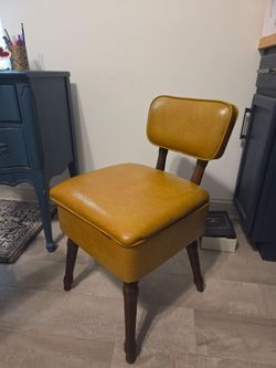 Vintage sewing chair