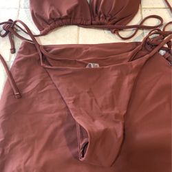 3 Piece Bathing Suit. Size Large 