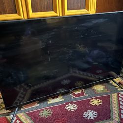Used 43 inch Roku TCL TV