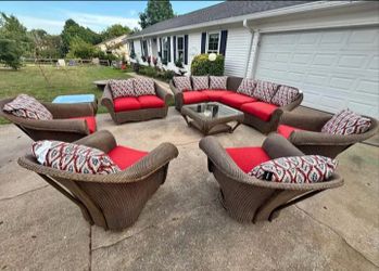 Outdoor Furniture set. Delivery Available