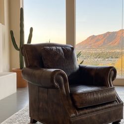 Free Delivery Top Grain Leather Vanguard Chair 