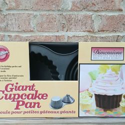 Wilton Giant Cupcake Pan