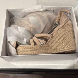 women's shoe size 4 $20