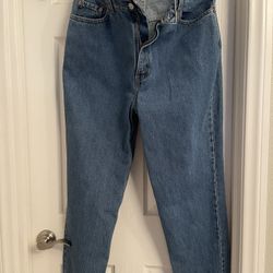 Women Levi’s 550 