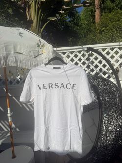 Versace Embroidered Mens t-shirt, men’s size large like new