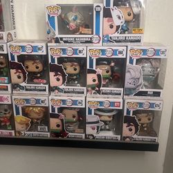 10 Funko Pops
