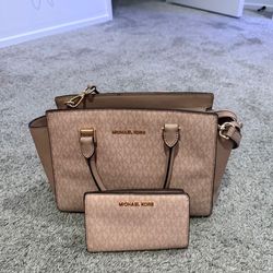 Michael kors purse’s