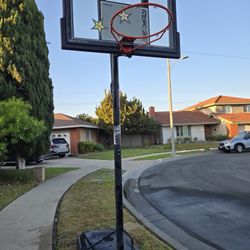 Basketball Hoop/Free Standing