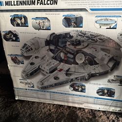 Millennium Falcon 