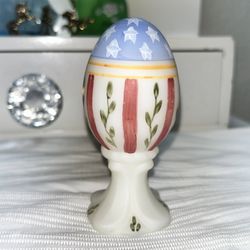 Vintage Fenton Custard American Flag Pedestal Egg *Angela Van Zile*