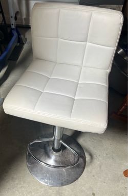 White stool