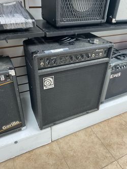 Ampeg BA 112 bass amp