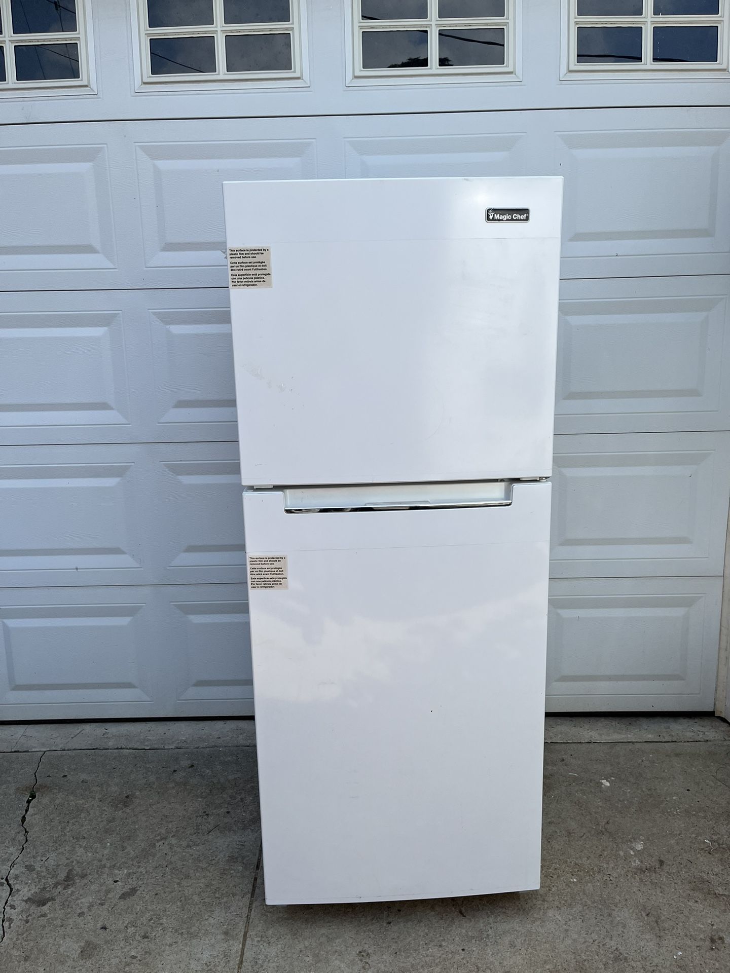 Magic Chef New Refrigerator 5 ‘ X 24” wide X 26”deep