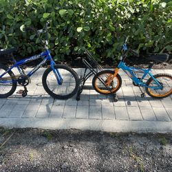 2 Kids Bicycles w/bike Rack 