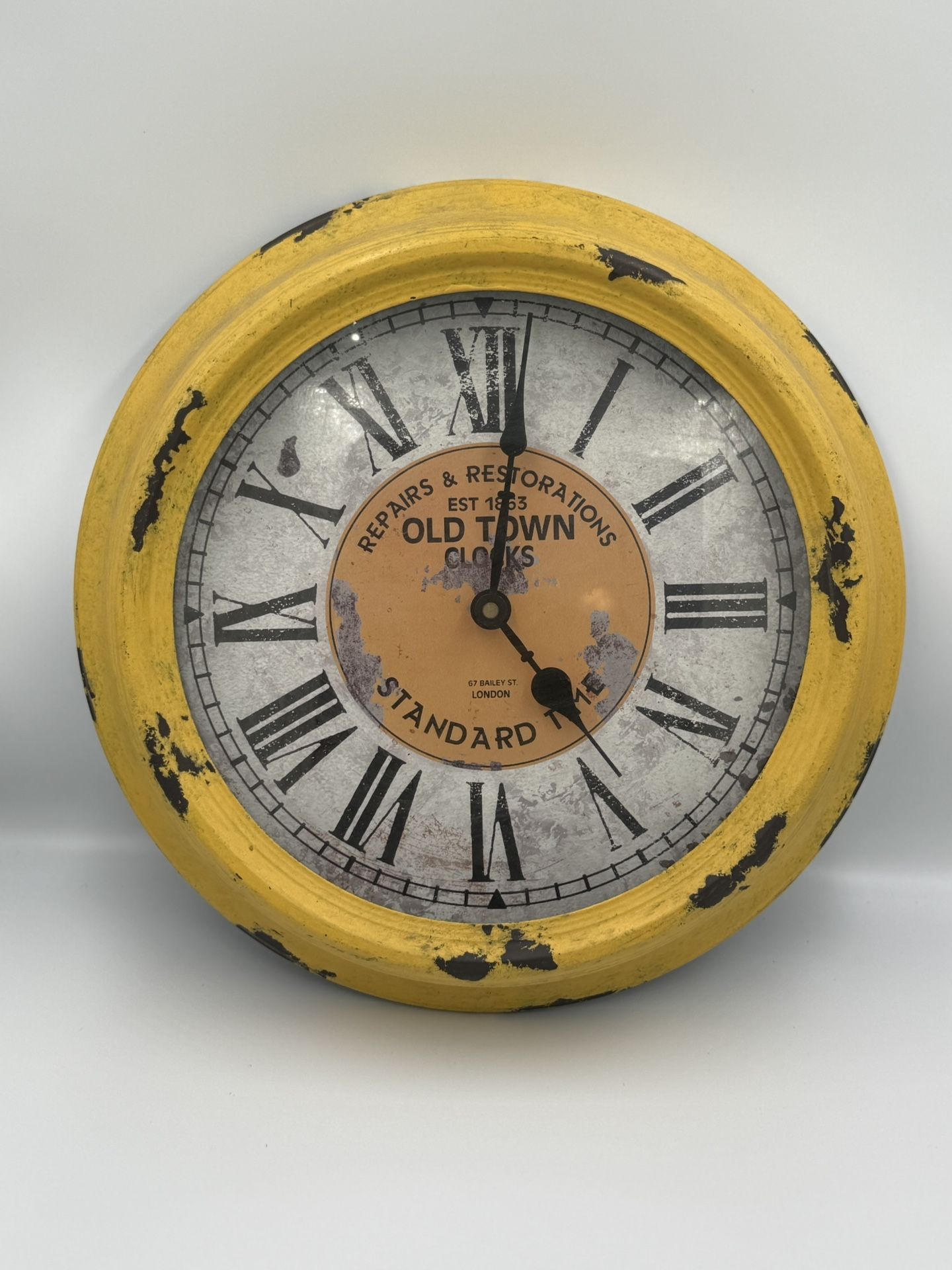 Antique Yellow Metal Wall Clock 14.5" H x 14.5" W x 2.5" D 