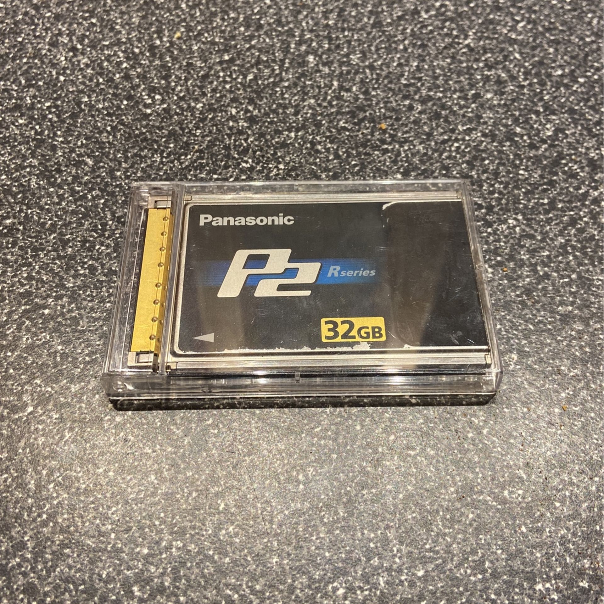 Panasonic AJ-P2E032XG 32GB R-Series P2 Card w/ case