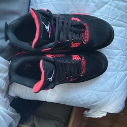 Air Jordan Red Thunder 4s
