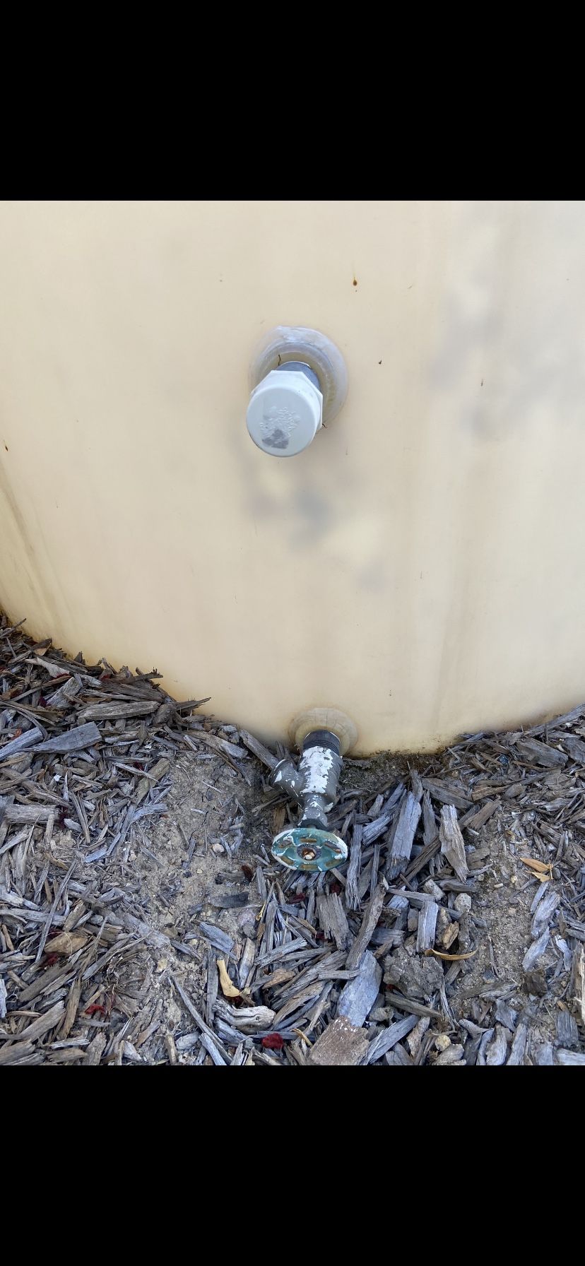 3 Water Tanks 300 Gallons Each