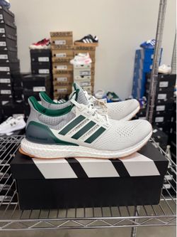 BRAND NEW Adidas Ultraboost 1.0 Mens 10.5 White Green