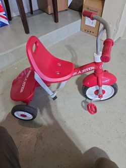 Radio Flyer Kids Tricycle