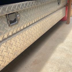 Aluminum Tool Box For Full Size Trucks