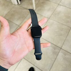 Apple Watch Series 8 
