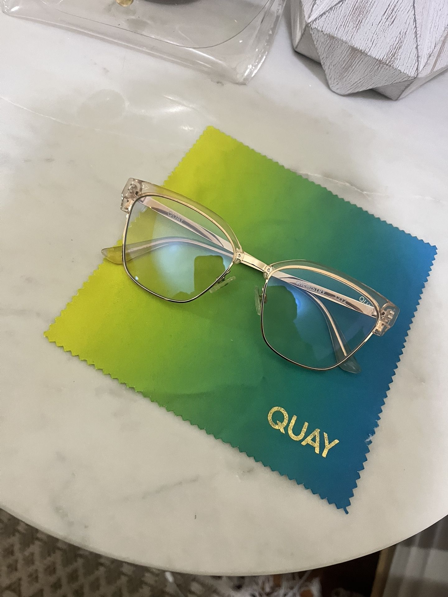 Quay Clear Pink Blue Print Glasses