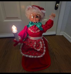 Mrs Claus Christmas Figure Motionnette