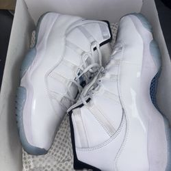 Jordan 11 Legend blue