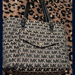 Michale Kors Bag 