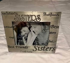 Metal Sister picture frame 5x7 excellent condition