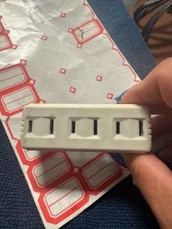 3 outlet 15amp 125v 7.00 pick up 1116 airport dr