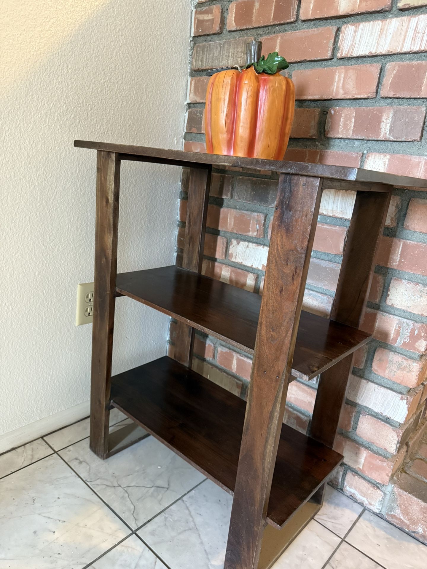 $20 Table 