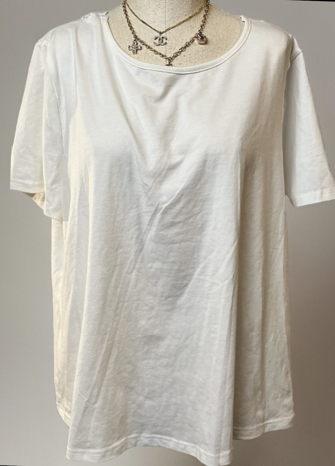 SHEIN Fancy Crochet V -Back White Tee Blouse