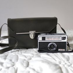 Vintage Imperial Instant Load 900 Camera for 126 Cartridge