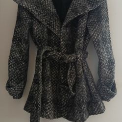 ZARA CLASSY WOMEN'S TWEED COAT/JACKET SIZE MEDIUM 