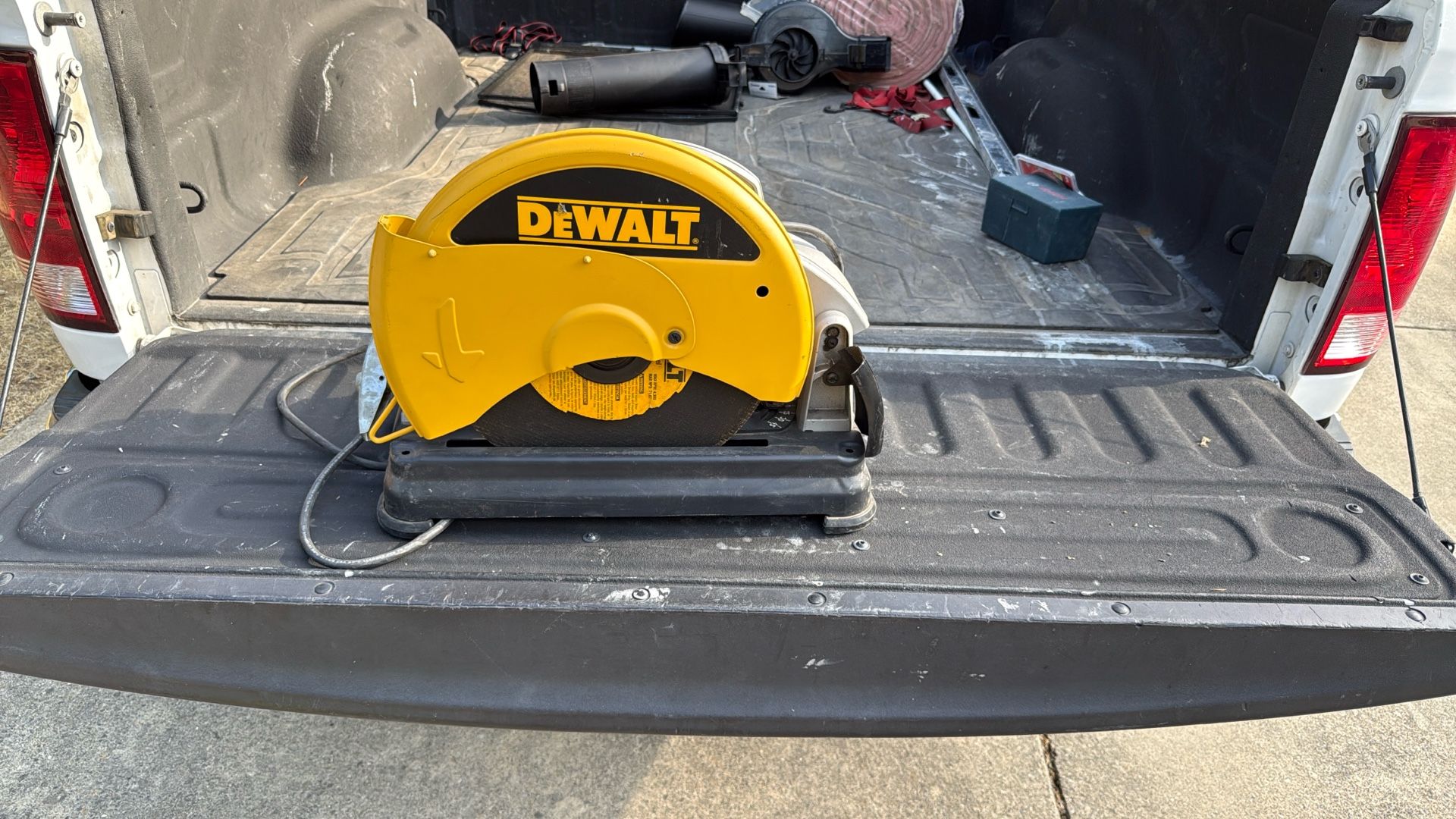 Dewalt Metal Cutting 14” Cut Off/Chopsaw